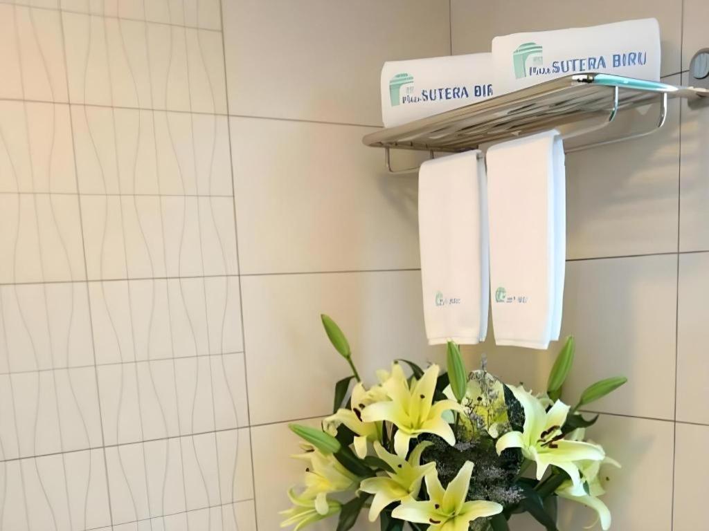 プラザ ステラ ビル ホテル Kuala Belait エクステリア 写真